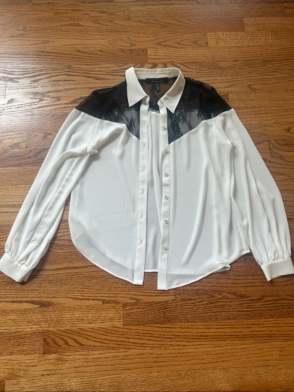 White House Black Market Lace Blouse Size Small